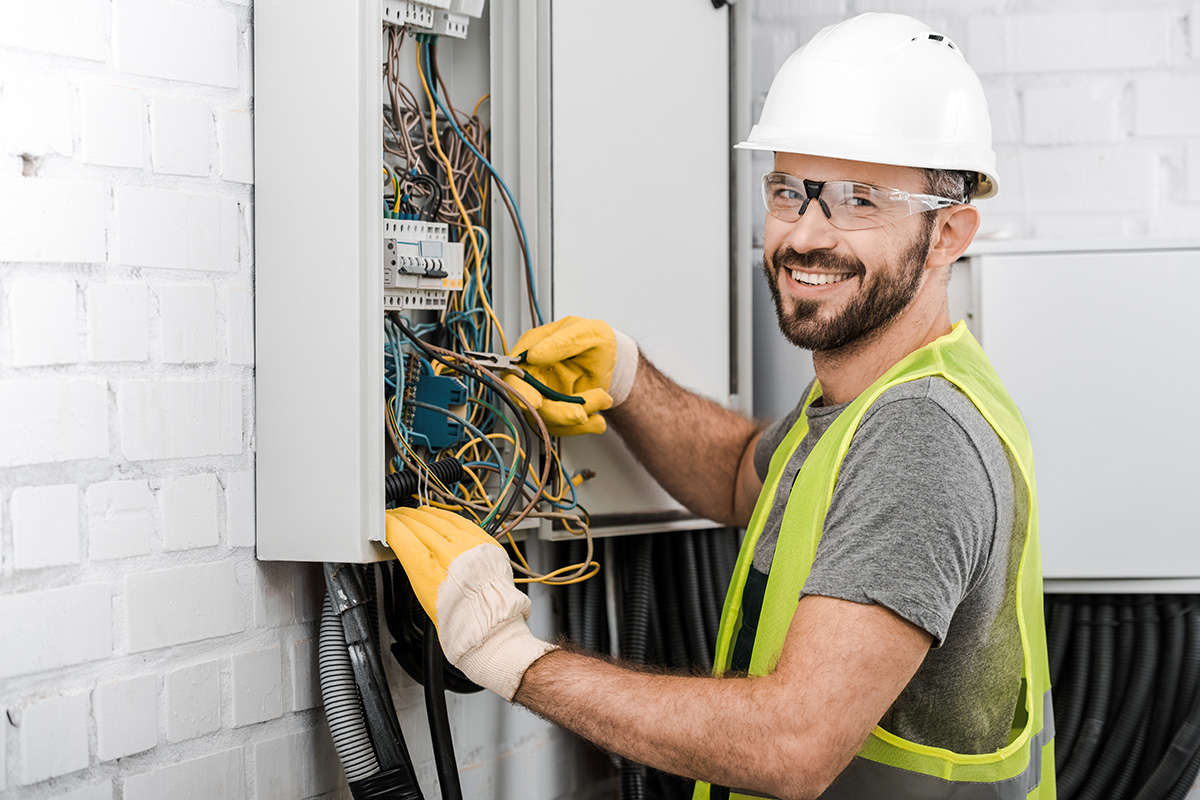 HAGENLOCHER elektro in Remshalden - Karriere